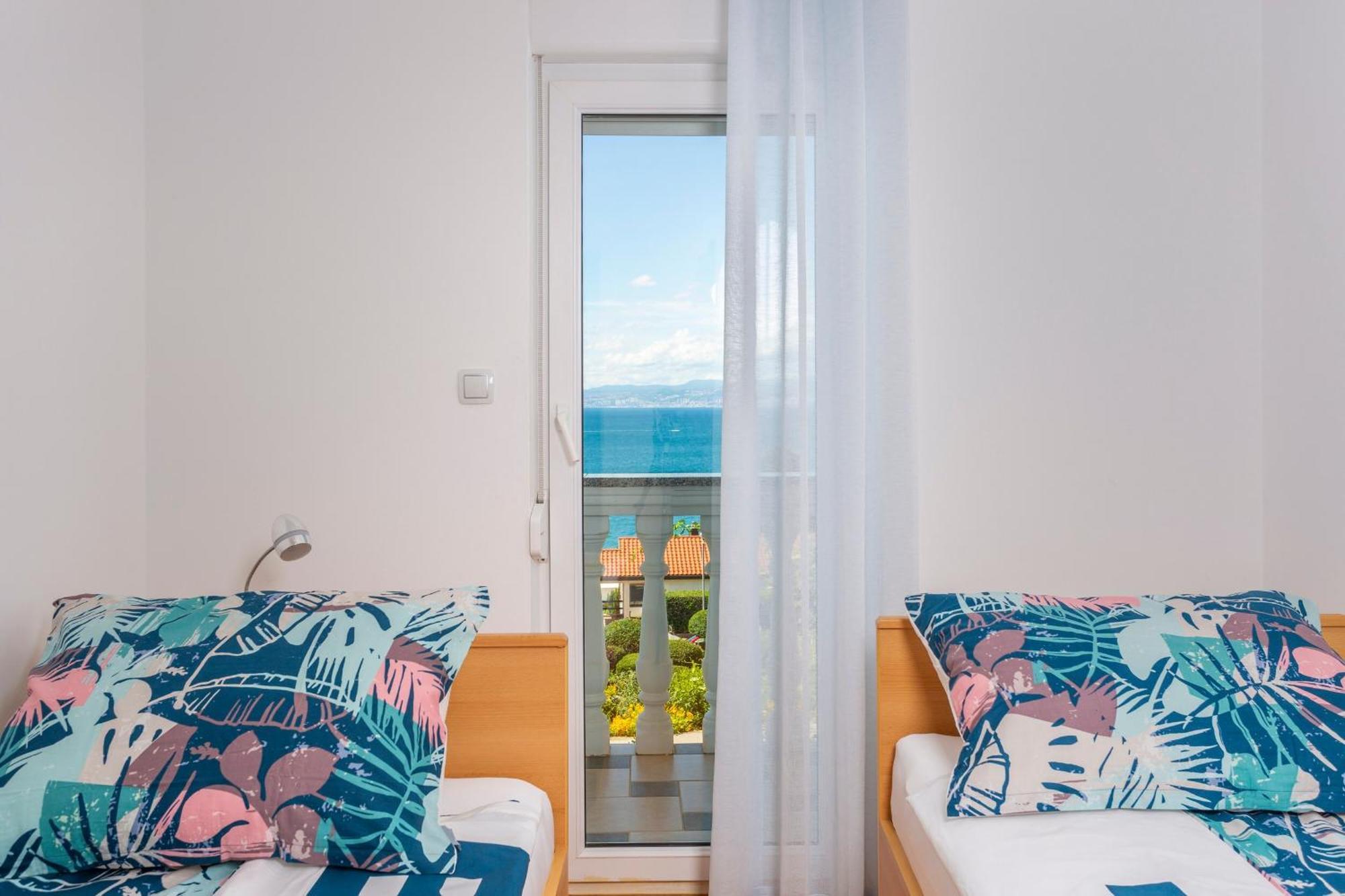 Apartments By The Sea Njivice, Krk - 5296 Chambre photo
