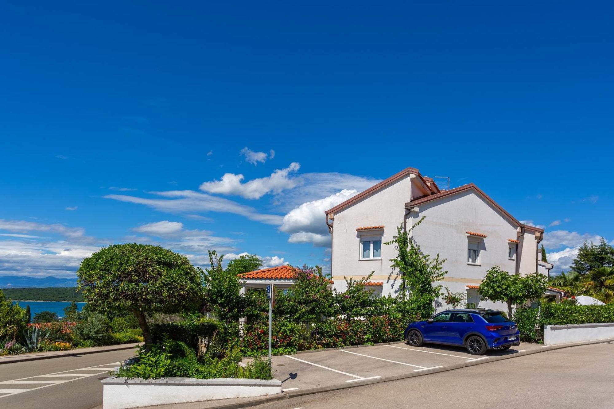 Apartments By The Sea Njivice, Krk - 5296 Extérieur photo