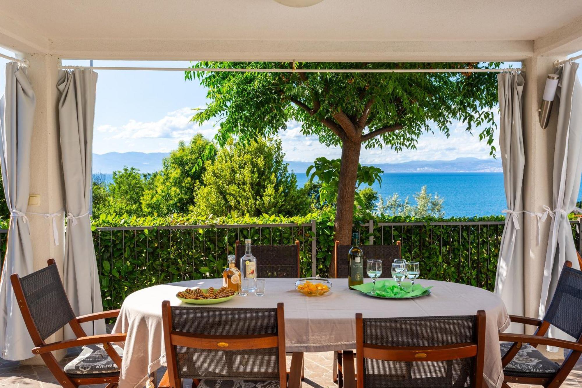 Apartments By The Sea Njivice, Krk - 5296 Extérieur photo